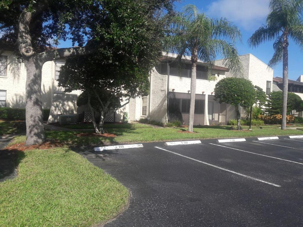 Florida Condos On Lake Tarpon Palm Harbor Exterior foto